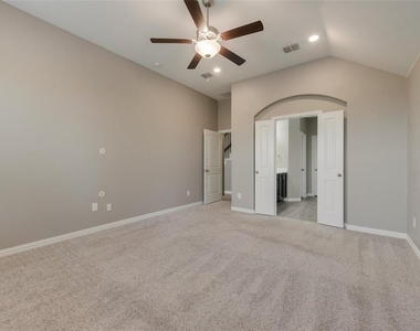 4232 Cibolo Creek Trail - Photo Thumbnail 18