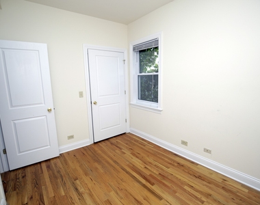 1442 W Barry Avenue - Photo Thumbnail 5