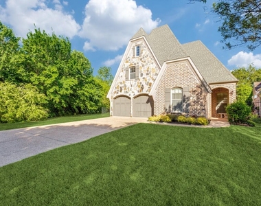 629 Creekview Lane - Photo Thumbnail 0