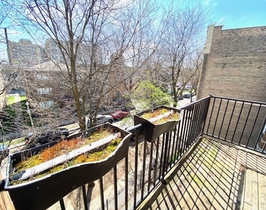 5052 N Winthrop Avenue - Photo Thumbnail 1