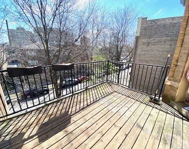 5052 N Winthrop Avenue - Photo Thumbnail 16