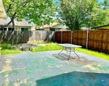 7304 Buttonwood Drive - Photo Thumbnail 21