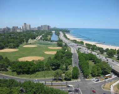 1550 N Lake Shore Drive - Photo Thumbnail 27