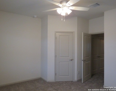 7503 Gramercy Way - Photo Thumbnail 12