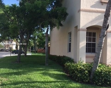 12986 Sw 132nd Ter - Photo Thumbnail 2
