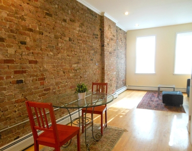 273 Webster Ave - Photo Thumbnail 3