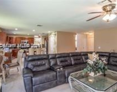 17855 Sw 35th Dr - Photo Thumbnail 23