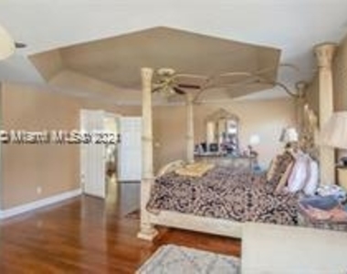 17855 Sw 35th Dr - Photo Thumbnail 18