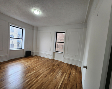 550 West 157th Street - Photo Thumbnail 4