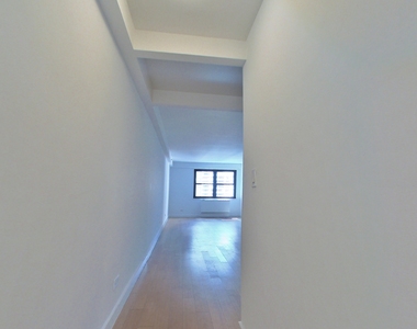 222 East 39th Street, 19G - Photo Thumbnail 14