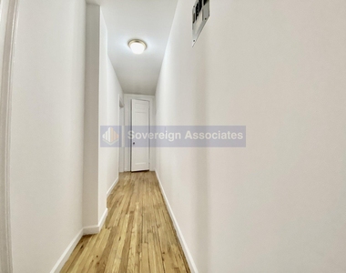 44 Bennett Avenue - Photo Thumbnail 9