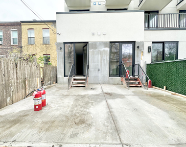 235 Jackson Street - Photo Thumbnail 6