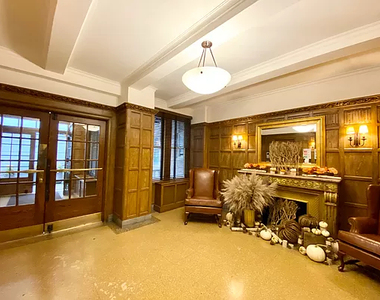 25 East 10th Street - Photo Thumbnail 7