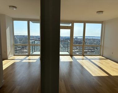 30 Bond St | Downtown Brooklyn - Photo Thumbnail 2