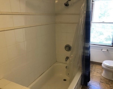 103 Argyle St Apt 3 - Photo Thumbnail 13