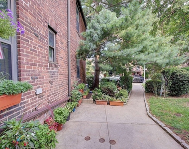 19-62 80th Street - Photo Thumbnail 18