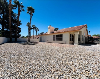 240 Moapa Court - Photo Thumbnail 25