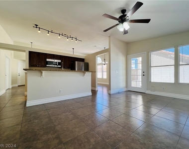 240 Moapa Court - Photo Thumbnail 9