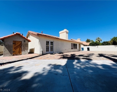 240 Moapa Court - Photo Thumbnail 27