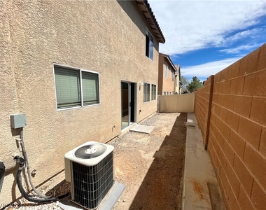 9429 Havasu Canyon Avenue - Photo Thumbnail 36