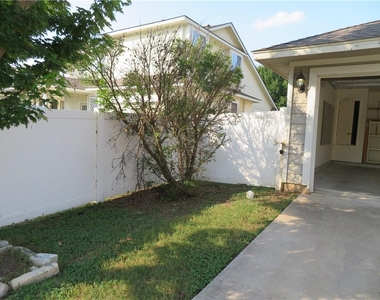 1502 Wild Basin Ln - Photo Thumbnail 22