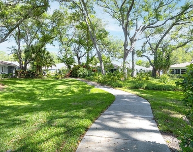 5643 Garden Lakes Palm - Photo Thumbnail 23