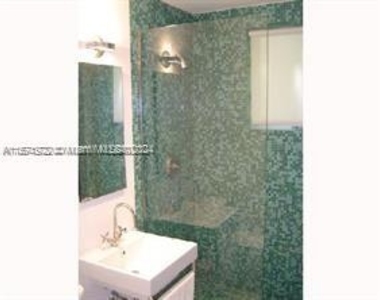 1751 James Ave - Photo Thumbnail 7