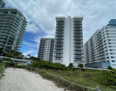 6917 Collins Ave - Photo Thumbnail 20