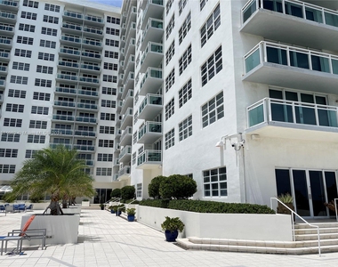 6917 Collins Ave - Photo Thumbnail 57