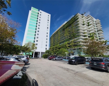 1250 West Ave - Photo Thumbnail 0