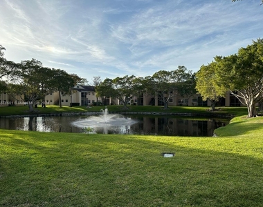 640 Cypress Club Way - Photo Thumbnail 20