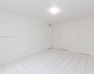 1744 Nw 55th Ave - Photo Thumbnail 5