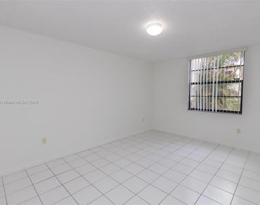 1744 Nw 55th Ave - Photo Thumbnail 7