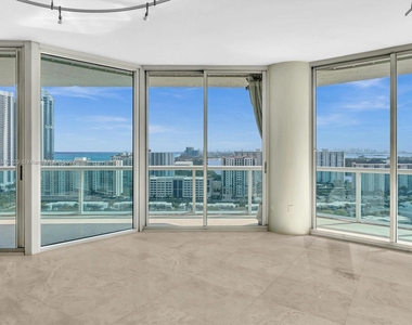 16500 Collins Ave - Photo Thumbnail 23