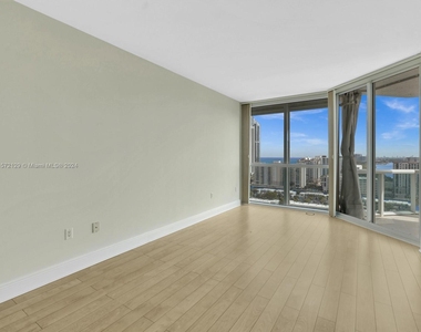 16500 Collins Ave - Photo Thumbnail 41