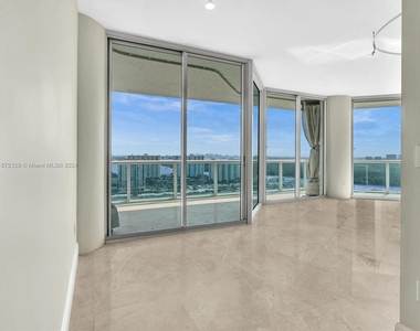 16500 Collins Ave - Photo Thumbnail 22