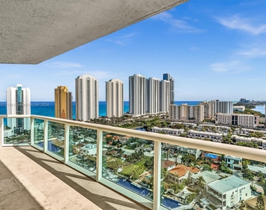 16500 Collins Ave - Photo Thumbnail 25