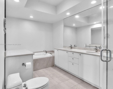 16500 Collins Ave - Photo Thumbnail 46