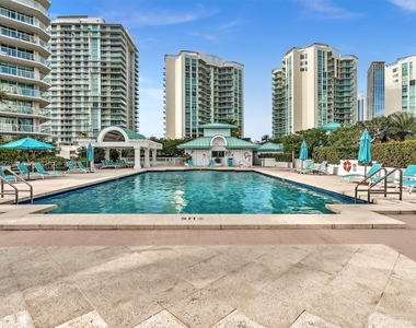 16500 Collins Ave - Photo Thumbnail 50