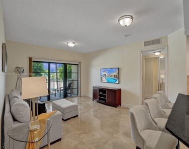 2509 N Ocean Blvd - Photo Thumbnail 1