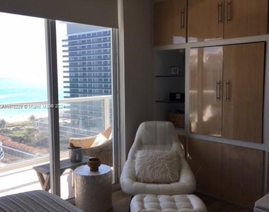 5900 Collins Ave - Photo Thumbnail 18