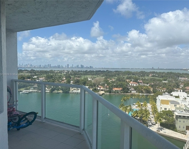 5900 Collins Ave - Photo Thumbnail 0