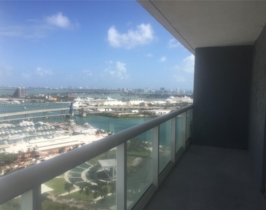 50 Biscayne Blvd - Photo Thumbnail 1