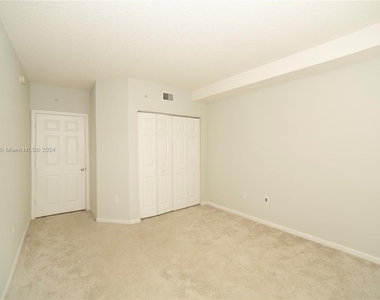 17145 N Bay Rd - Photo Thumbnail 25