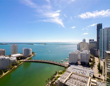 495 Brickell Ave - Photo Thumbnail 0