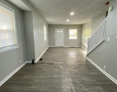 2519 Highland Place - Photo Thumbnail 5