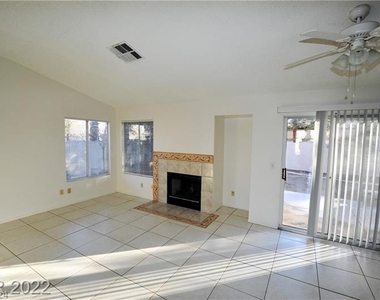 8201 Riviera Beach Drive - Photo Thumbnail 2