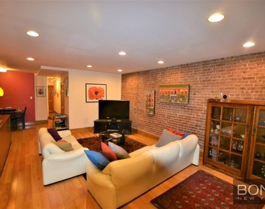 7.5 West 75 Street - Photo Thumbnail 9