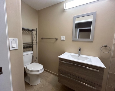 2562 Francisco Blvd B - Photo Thumbnail 13