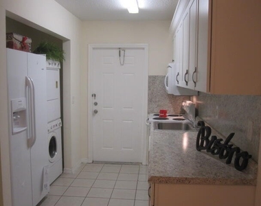 1019 Windsor Avenue - Photo Thumbnail 29